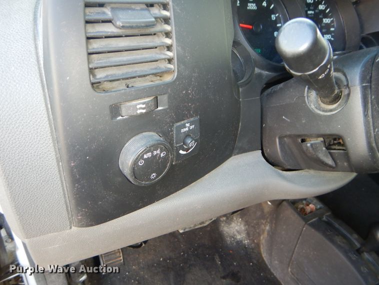 image for item DH4436 2010 Chevrolet Silverado 1500 Crew Cab pickup truck