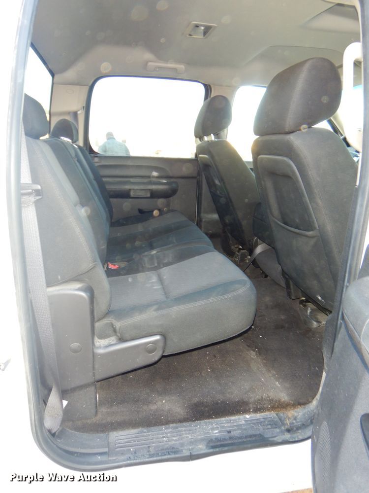 image for item DH4436 2010 Chevrolet Silverado 1500 Crew Cab pickup truck