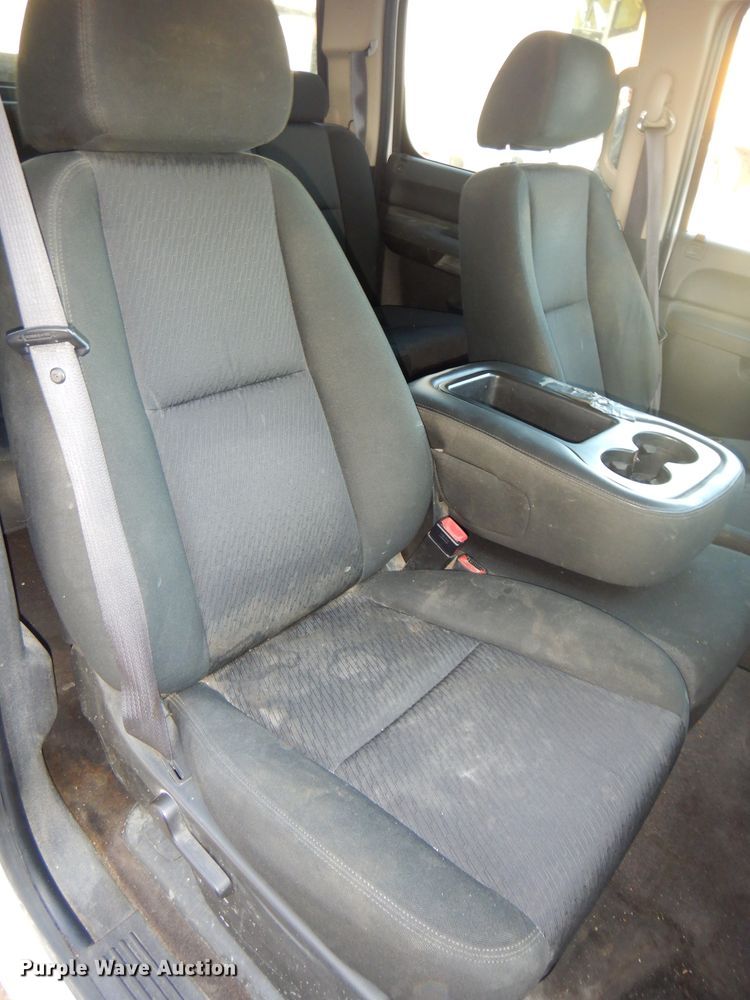 image for item DH4436 2010 Chevrolet Silverado 1500 Crew Cab pickup truck