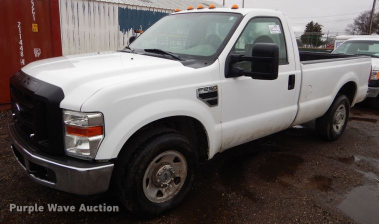 image for item DH4443 2008 Ford F250 Super Duty pickup truck