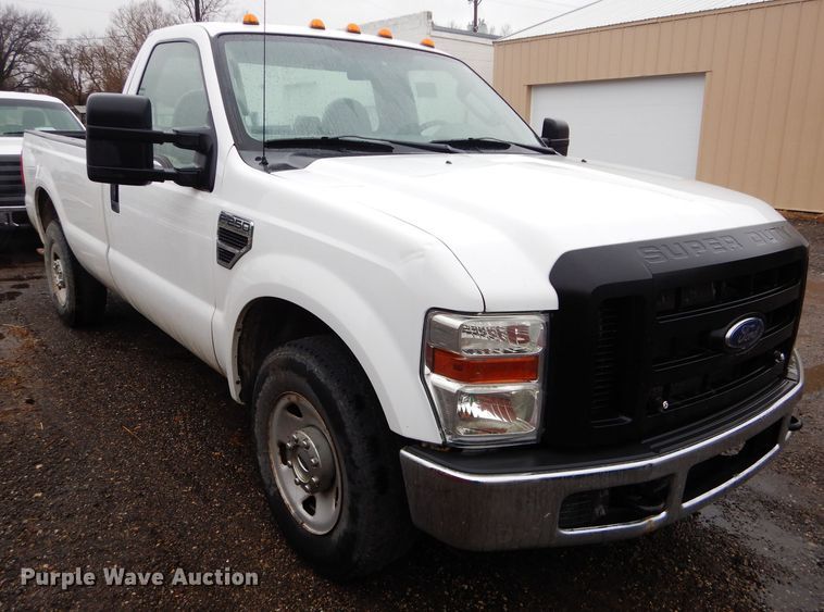 image for item DH4443 2008 Ford F250 Super Duty pickup truck
