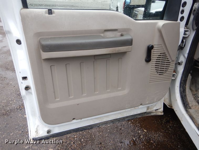 image for item DH4443 2008 Ford F250 Super Duty pickup truck