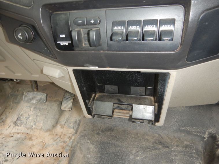 image for item DH4443 2008 Ford F250 Super Duty pickup truck