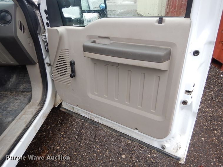 image for item DH4443 2008 Ford F250 Super Duty pickup truck