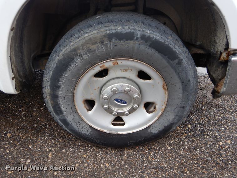 image for item DH4443 2008 Ford F250 Super Duty pickup truck