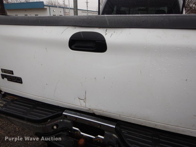 image for item DH4444 1999 Ford F250 Super Duty SuperCab pickup truck