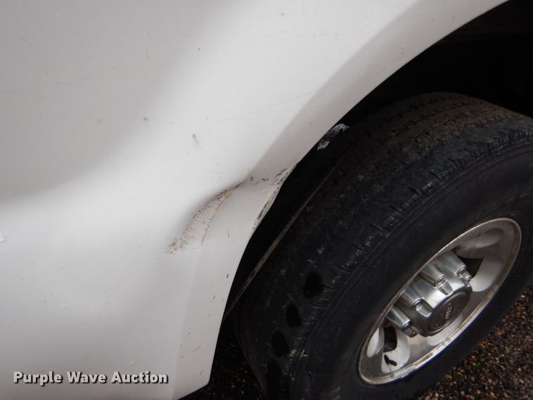 image for item DH4444 1999 Ford F250 Super Duty SuperCab pickup truck