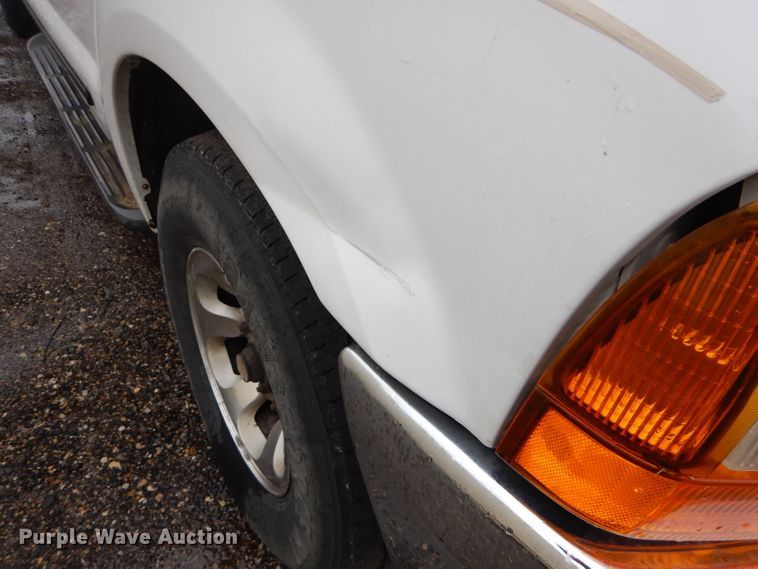 image for item DH4444 1999 Ford F250 Super Duty SuperCab pickup truck