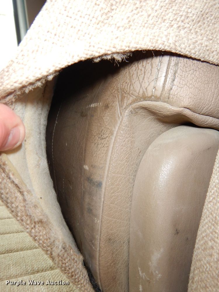 image for item DH4444 1999 Ford F250 Super Duty SuperCab pickup truck