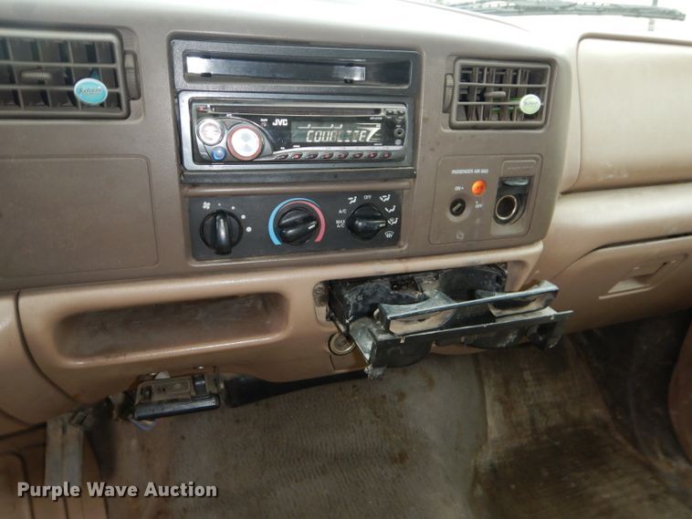 image for item DH4444 1999 Ford F250 Super Duty SuperCab pickup truck