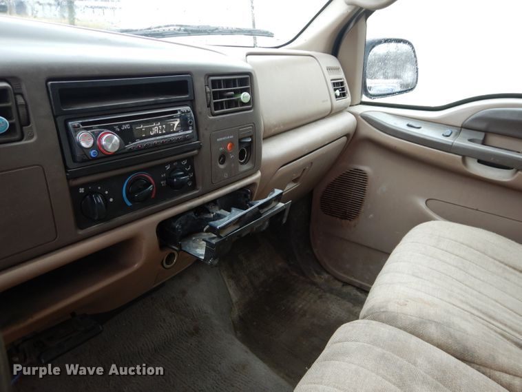 image for item DH4444 1999 Ford F250 Super Duty SuperCab pickup truck