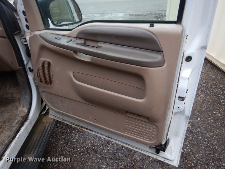 image for item DH4444 1999 Ford F250 Super Duty SuperCab pickup truck