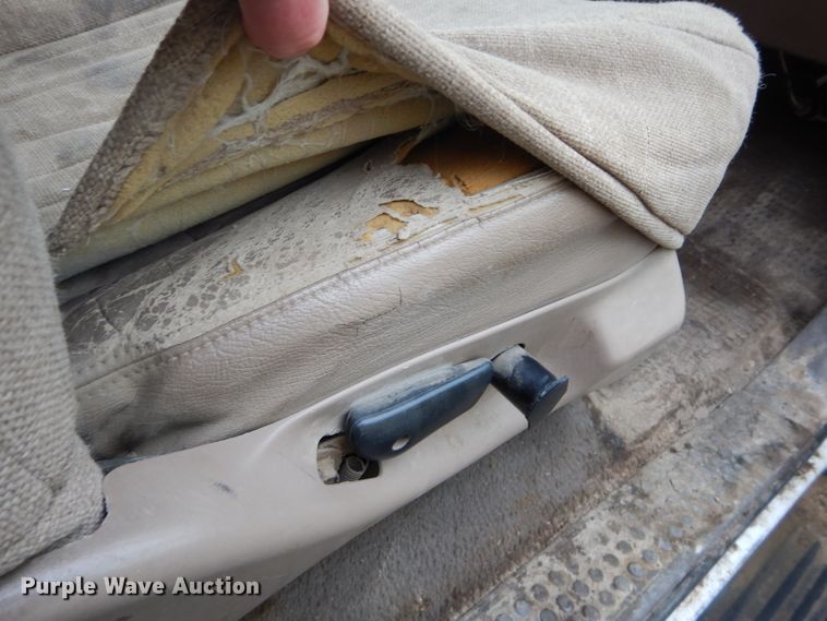 image for item DH4444 1999 Ford F250 Super Duty SuperCab pickup truck