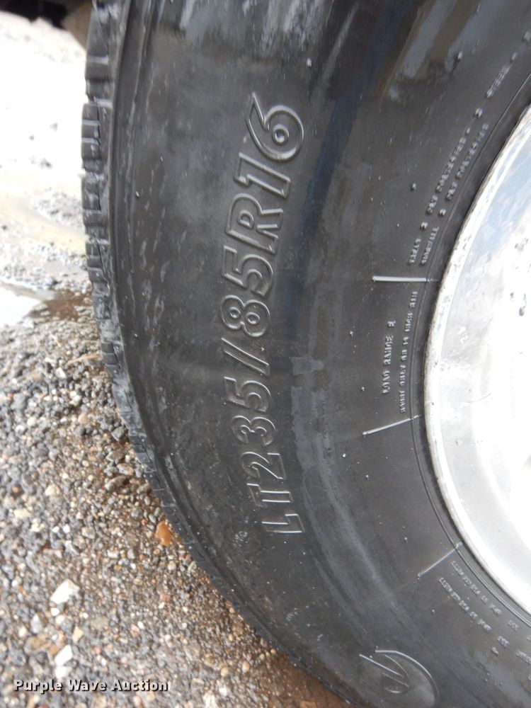 image for item DH4444 1999 Ford F250 Super Duty SuperCab pickup truck