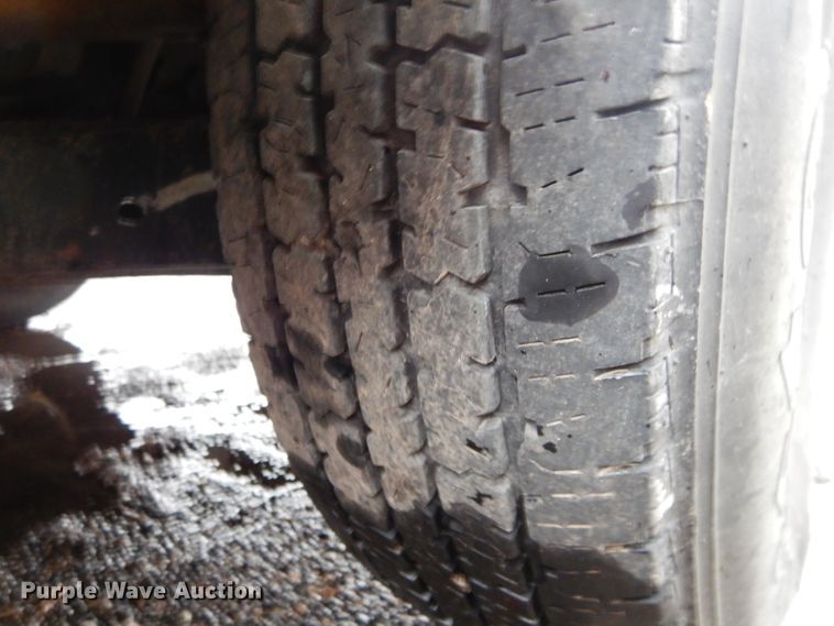 image for item DH4444 1999 Ford F250 Super Duty SuperCab pickup truck