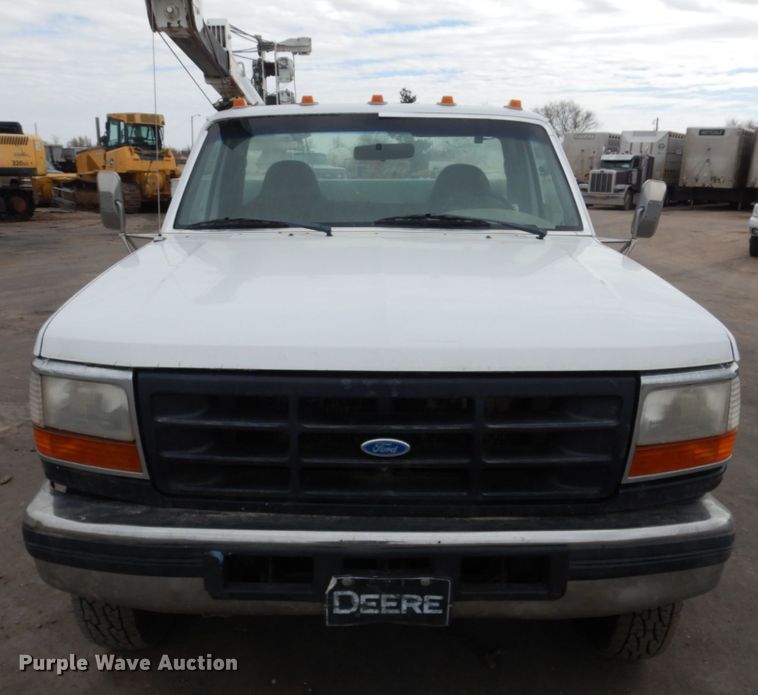 image for item DH4794 1997 Ford F450 Super Duty utility truck