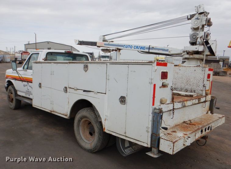image for item DH4794 1997 Ford F450 Super Duty utility truck