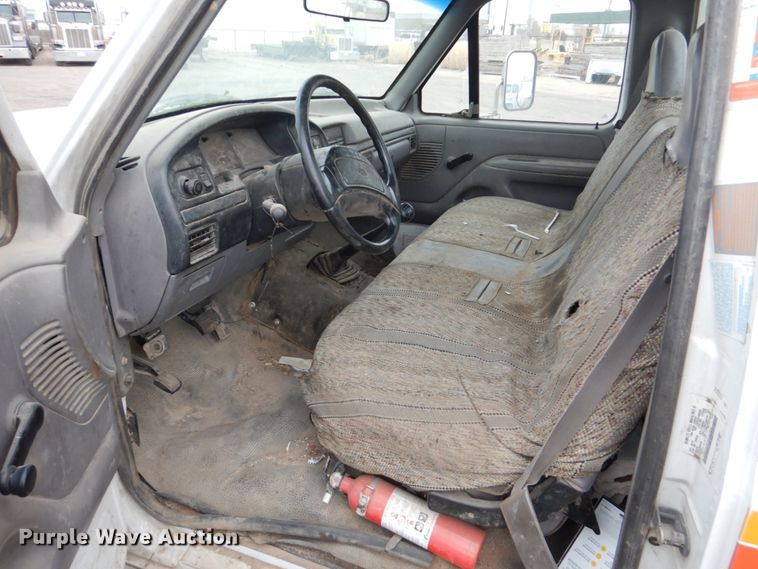 image for item DH4794 1997 Ford F450 Super Duty utility truck