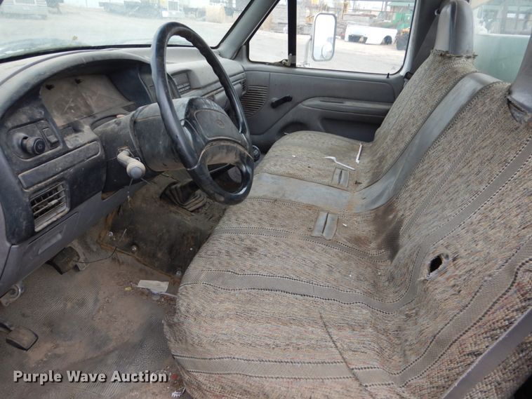 image for item DH4794 1997 Ford F450 Super Duty utility truck