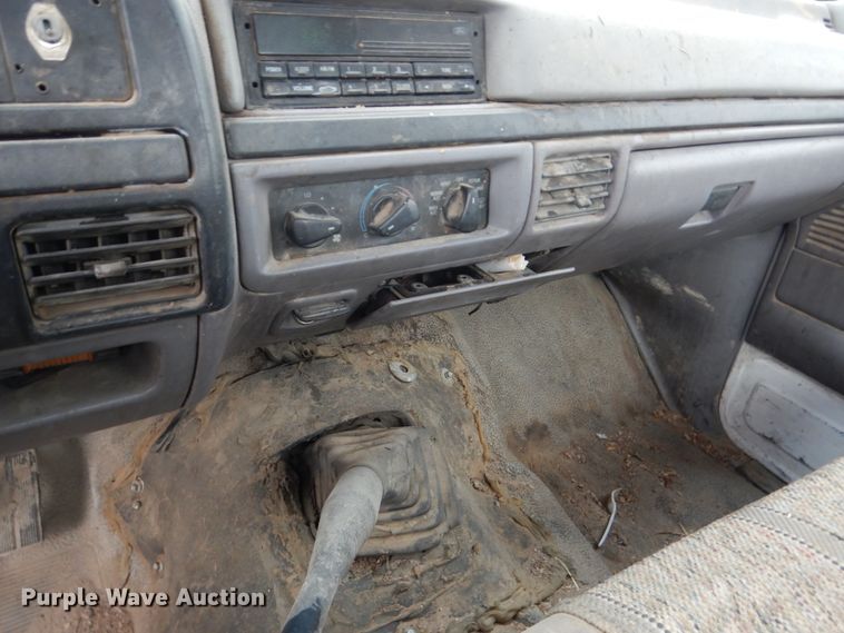 image for item DH4794 1997 Ford F450 Super Duty utility truck