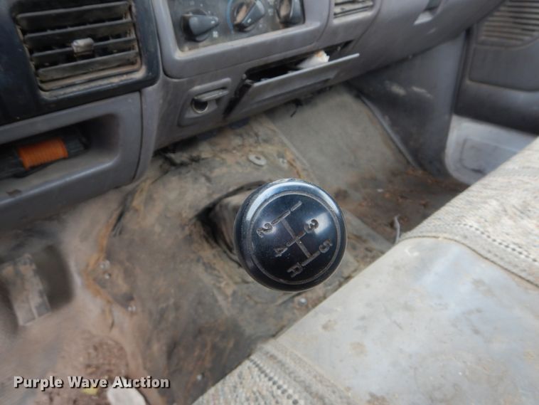 image for item DH4794 1997 Ford F450 Super Duty utility truck