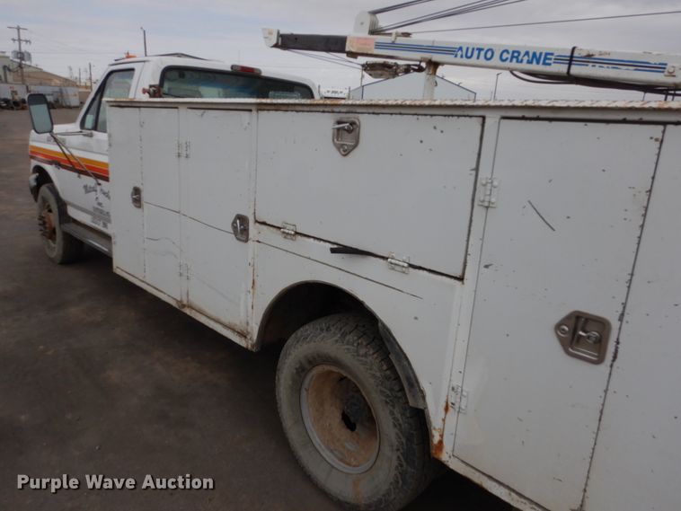 image for item DH4794 1997 Ford F450 Super Duty utility truck