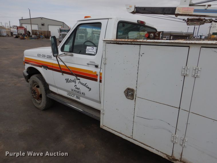 image for item DH4794 1997 Ford F450 Super Duty utility truck