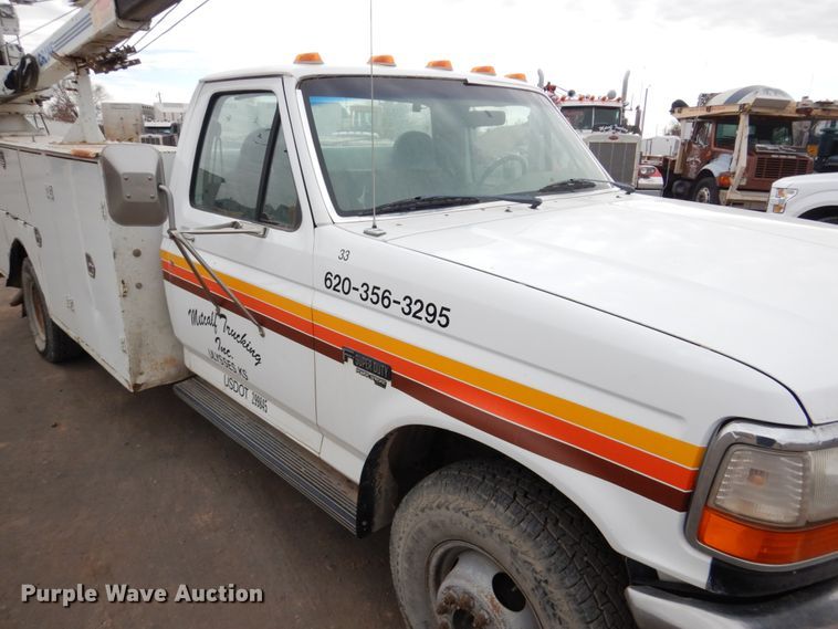 image for item DH4794 1997 Ford F450 Super Duty utility truck