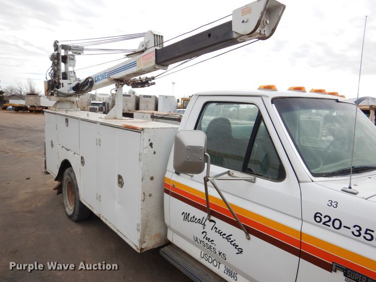 image for item DH4794 1997 Ford F450 Super Duty utility truck