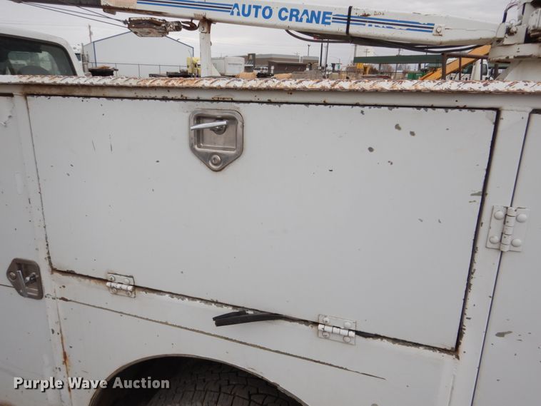 image for item DH4794 1997 Ford F450 Super Duty utility truck