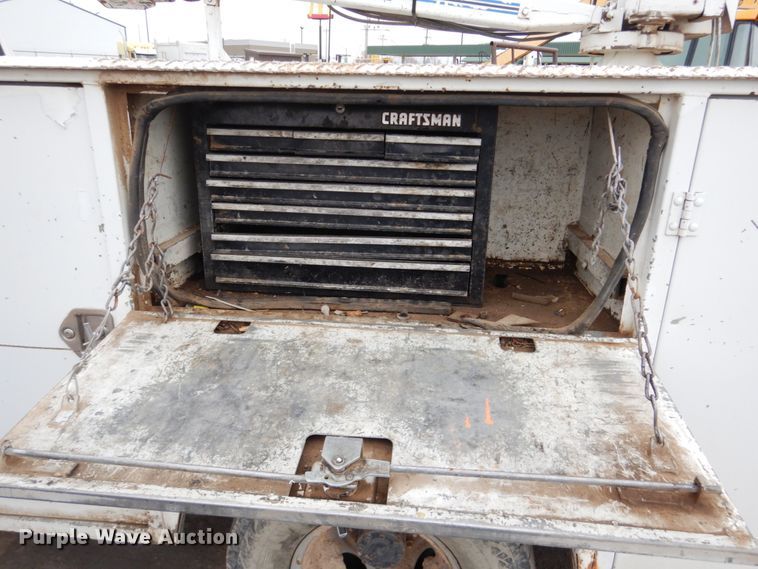 image for item DH4794 1997 Ford F450 Super Duty utility truck