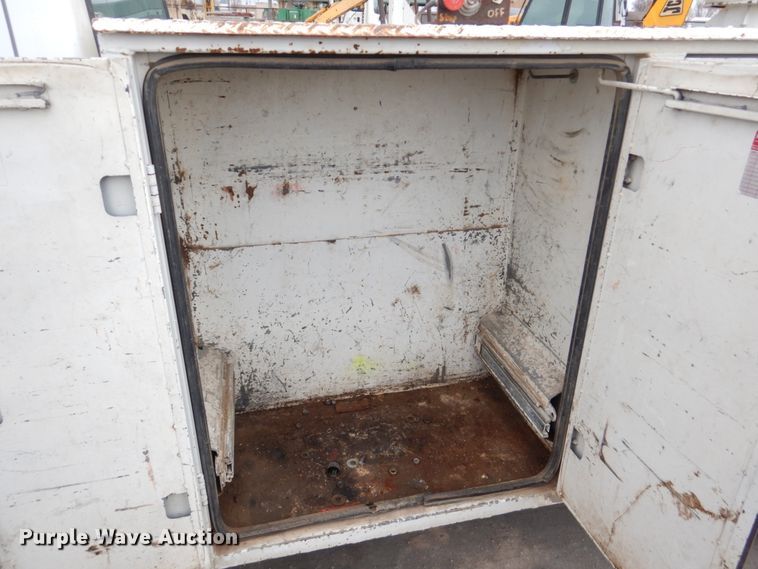 image for item DH4794 1997 Ford F450 Super Duty utility truck