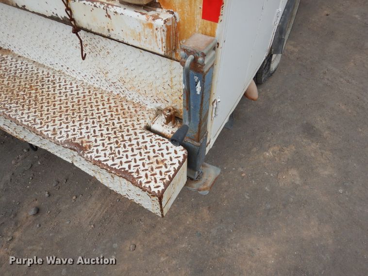 image for item DH4794 1997 Ford F450 Super Duty utility truck