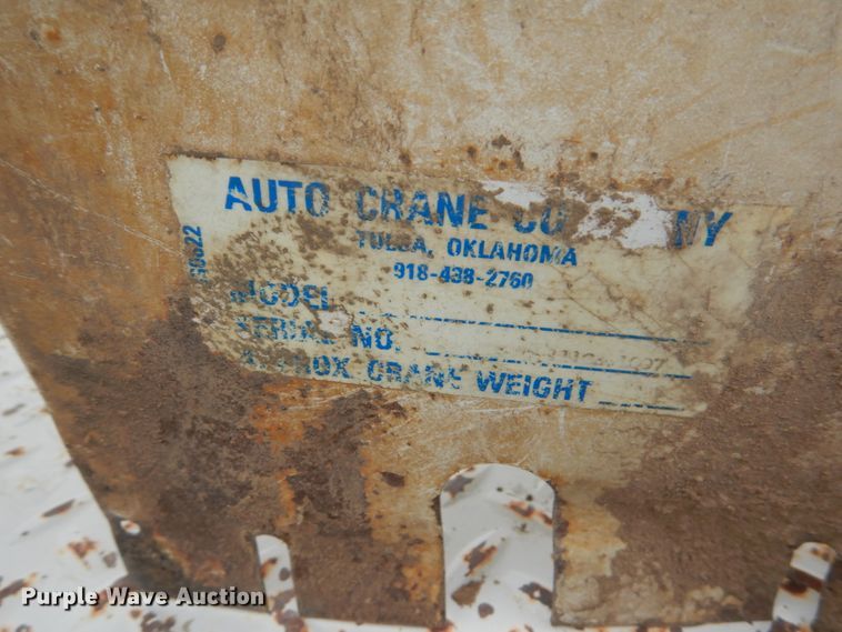 image for item DH4794 1997 Ford F450 Super Duty utility truck