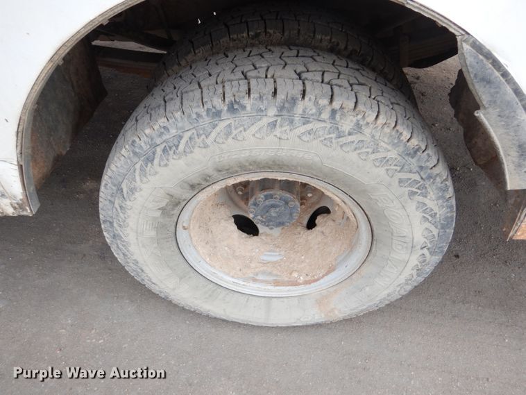 image for item DH4794 1997 Ford F450 Super Duty utility truck