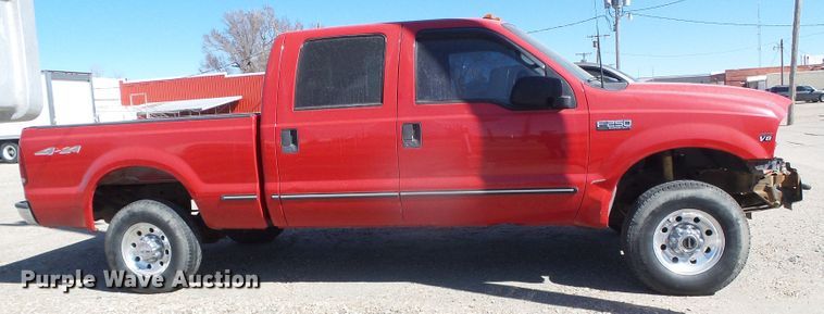 image for item DH4821 1999 Ford F250 Crew Cab pickup truck