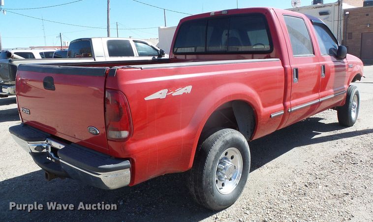 image for item DH4821 1999 Ford F250 Crew Cab pickup truck