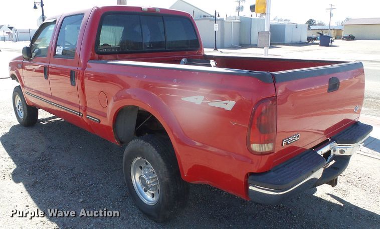 image for item DH4821 1999 Ford F250 Crew Cab pickup truck