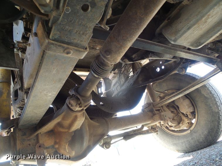 image for item DH4821 1999 Ford F250 Crew Cab pickup truck