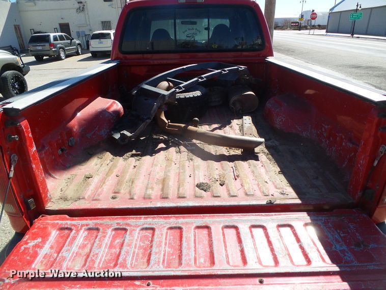 image for item DH4821 1999 Ford F250 Crew Cab pickup truck