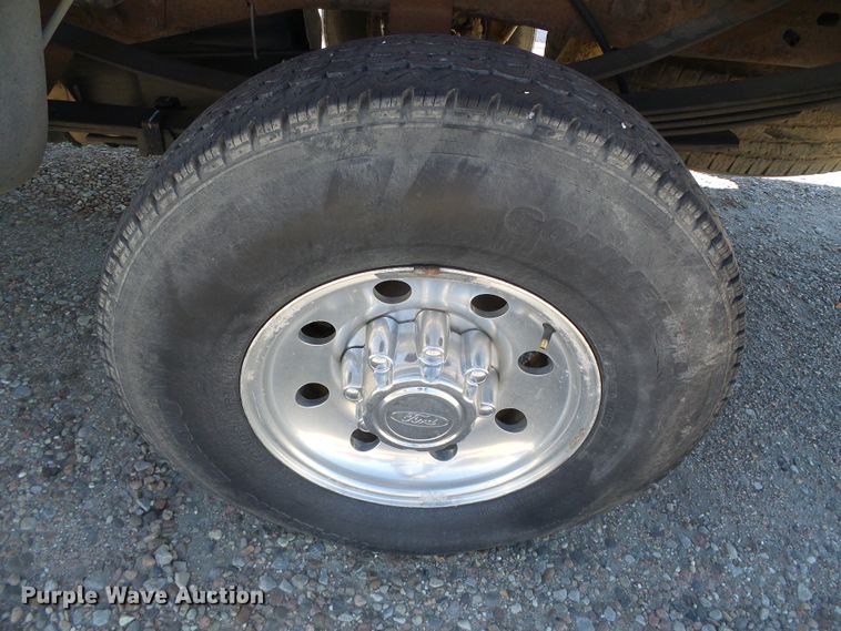 image for item DH4821 1999 Ford F250 Crew Cab pickup truck