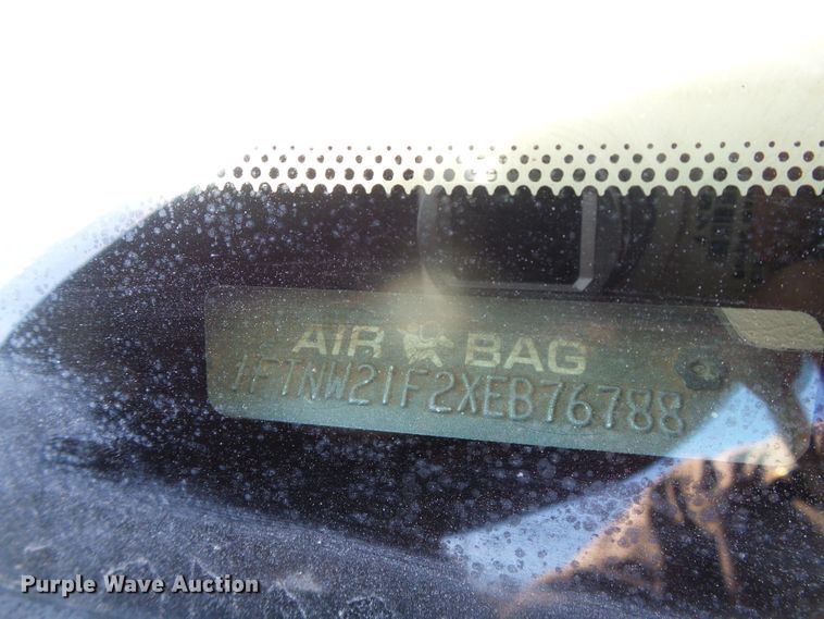 image for item DH4821 1999 Ford F250 Crew Cab pickup truck