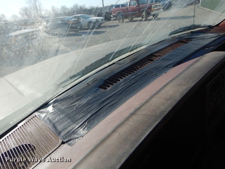 image for item DH6258 1991 Chevrolet K1500 Ext. Cab pickup truck