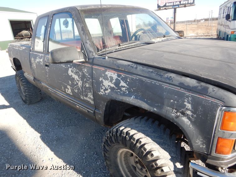 image for item DH6258 1991 Chevrolet K1500 Ext. Cab pickup truck