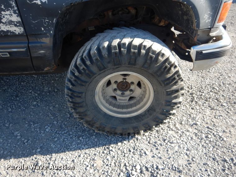 image for item DH6258 1991 Chevrolet K1500 Ext. Cab pickup truck