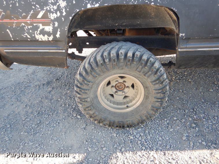 image for item DH6258 1991 Chevrolet K1500 Ext. Cab pickup truck