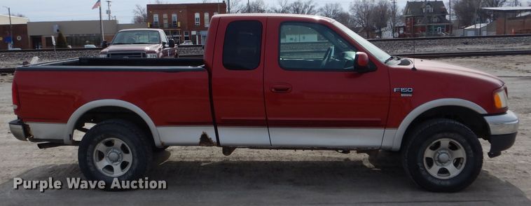 image for item DH6453 1999 Ford F150 XLT SuperCab pickup truck