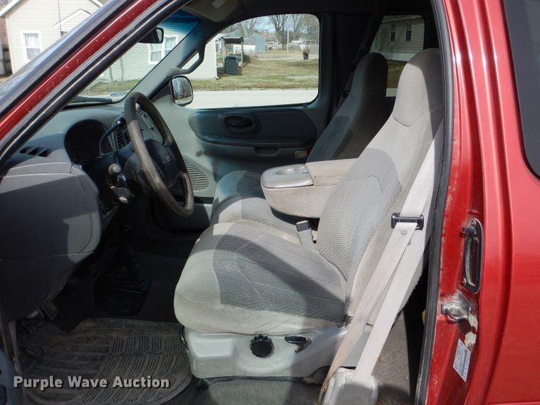 image for item DH6453 1999 Ford F150 XLT SuperCab pickup truck