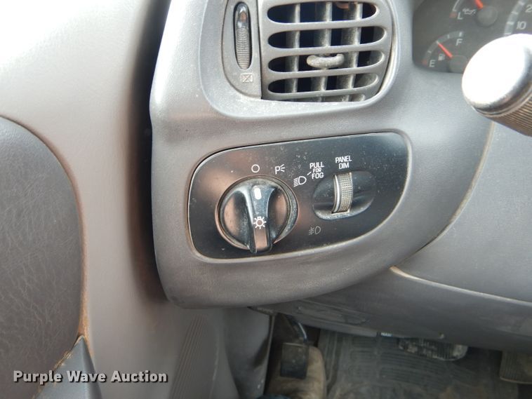 image for item DH6453 1999 Ford F150 XLT SuperCab pickup truck