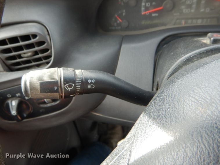 image for item DH6453 1999 Ford F150 XLT SuperCab pickup truck